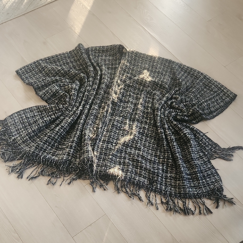 Elegant Black and White Tweed Scarf
